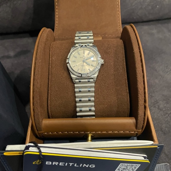 Breitling calibre 77 Swiss Q movement. - Picture 2 of 6